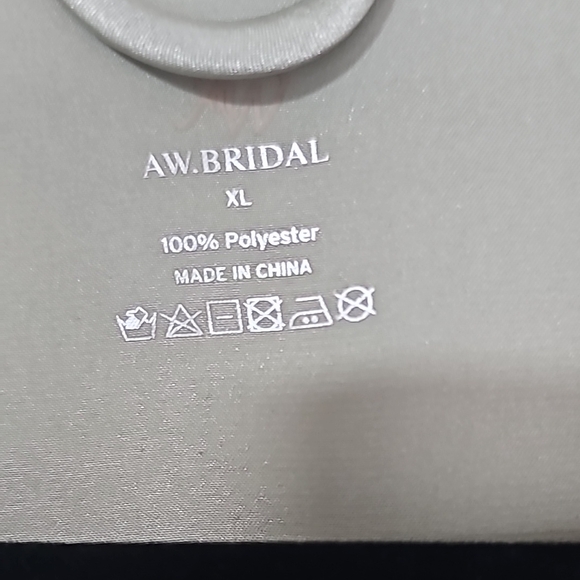 Elegant Satin Robe in Light Olive - Picture 2 of 3